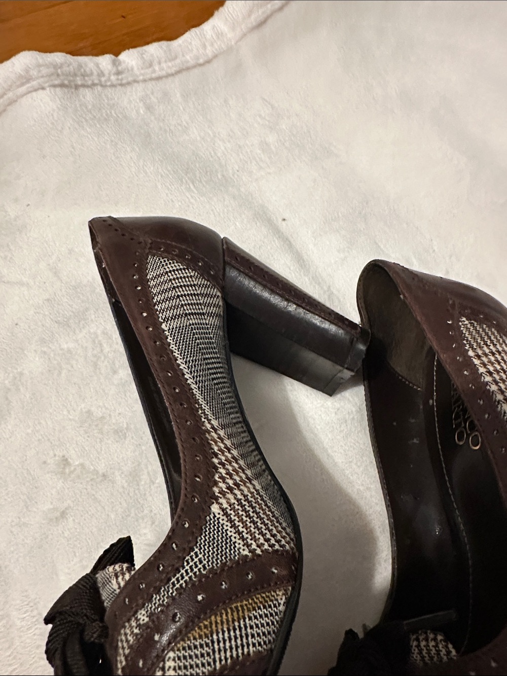 Franco Sarto Brown Plaid Bow Pump - Picture 11 of 12